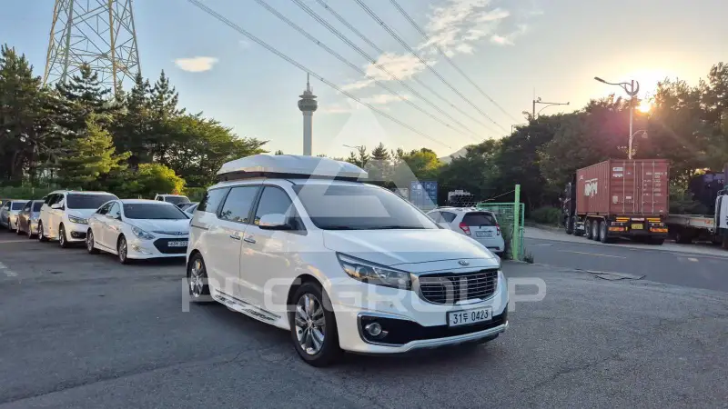 2016 KIA Carnival