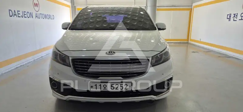 2016 KIA Carnival
