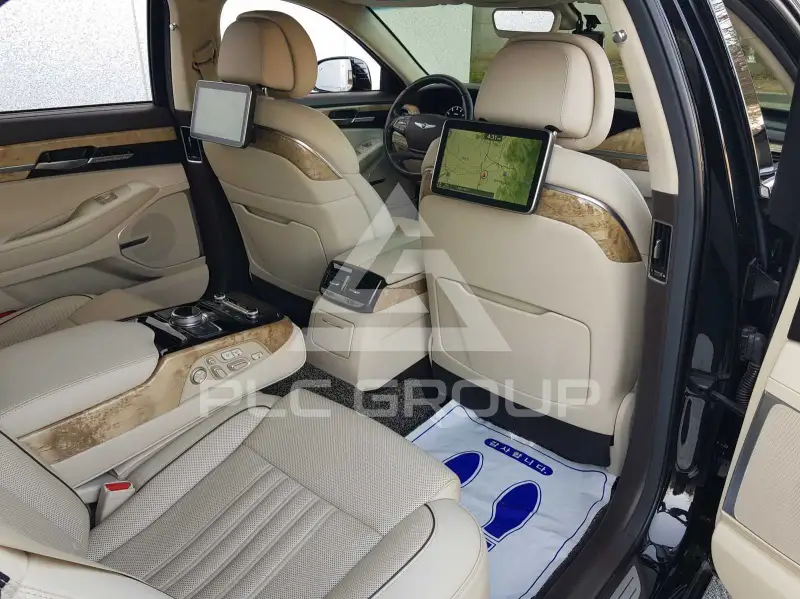 2016 Genesis G90