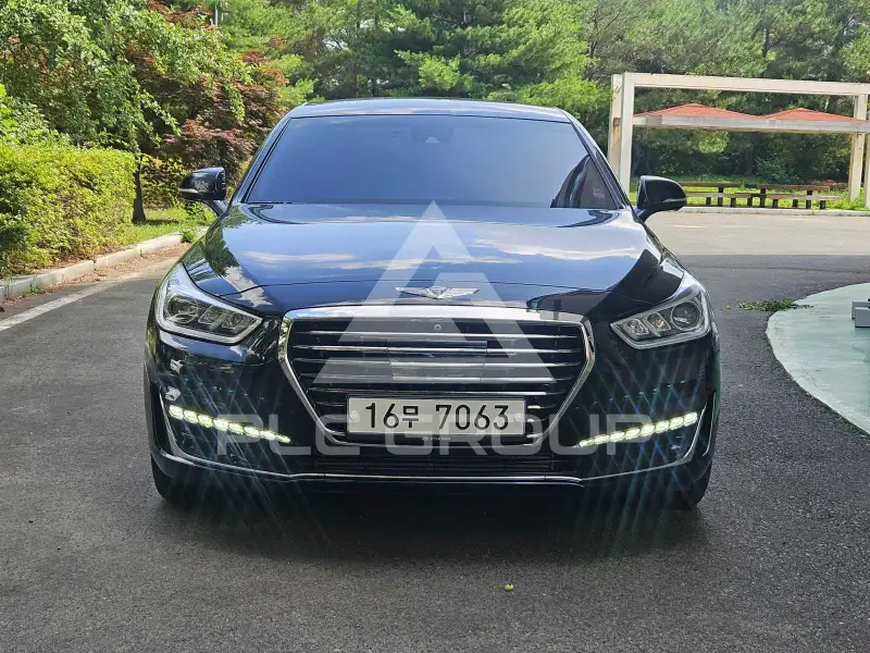 2016 Genesis G90