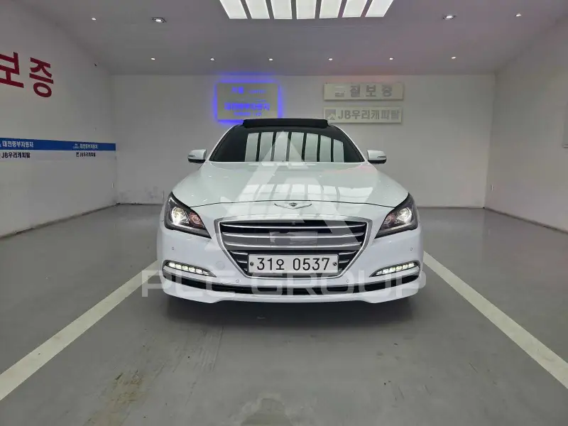 2016 Hyundai Genesis