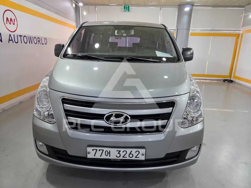 2016 Hyundai Starex