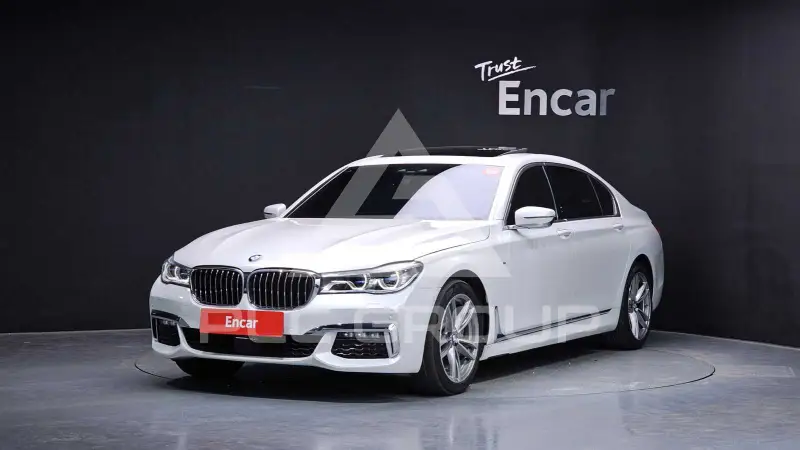 2017 BMW 740M
