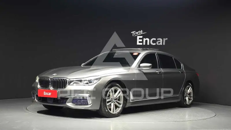 2017 BMW 740M