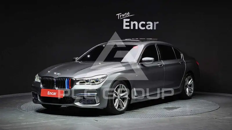 2017 BMW 740M