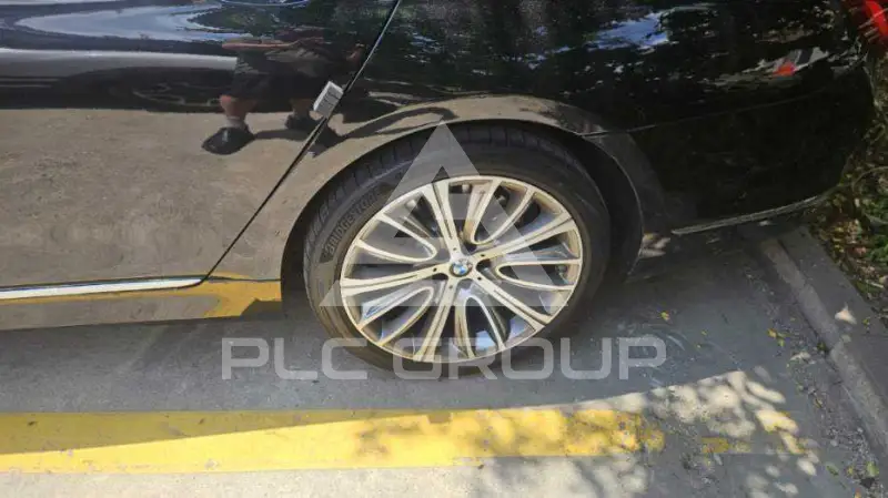 2017 BMW 750