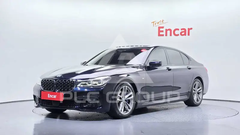 2017 BMW 740M