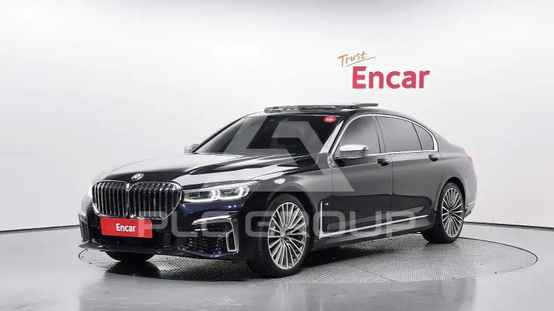 2017 BMW 740M