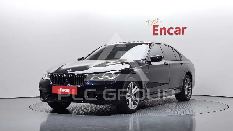 2017 BMW 740M