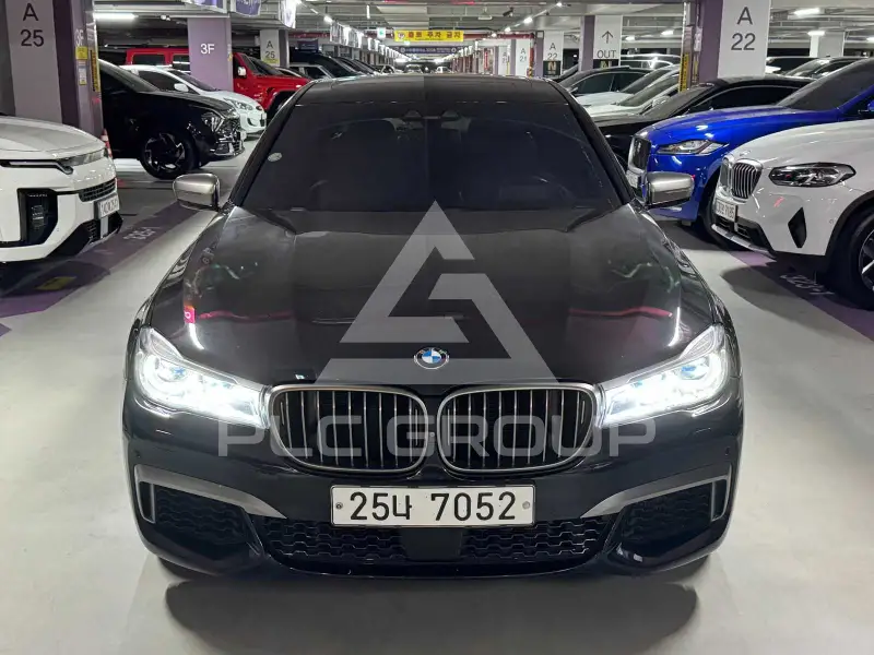 2017 BMW 760M
