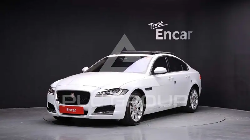 2017 Jaguar XF