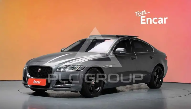 2017 Jaguar XF