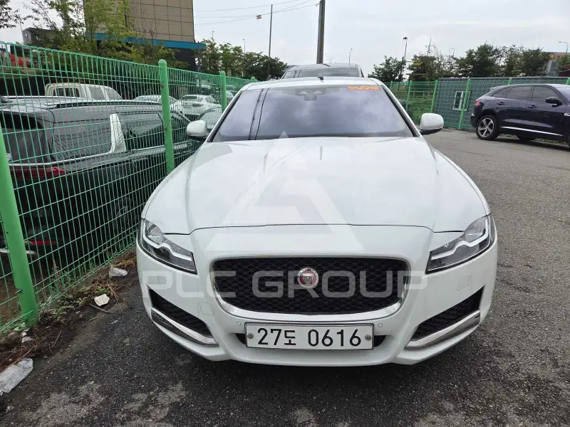 2017 Jaguar XF