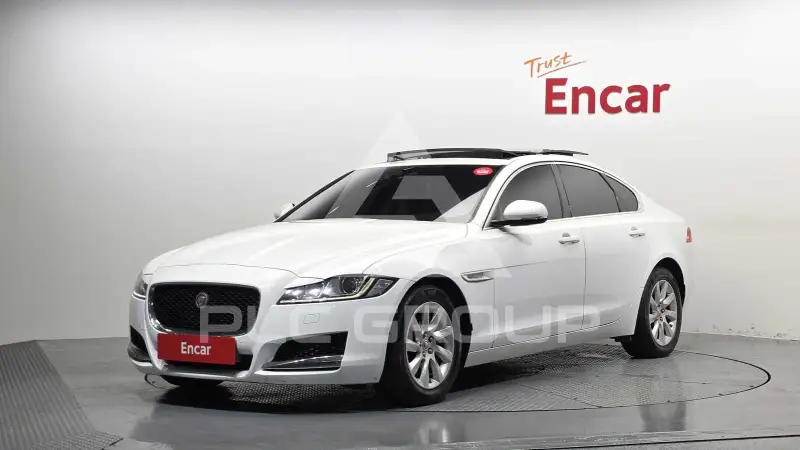 2017 Jaguar XF