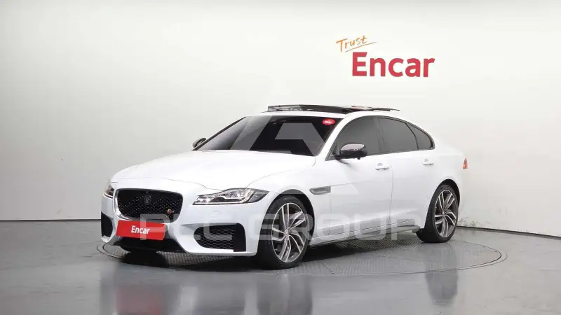 2017 Jaguar XF