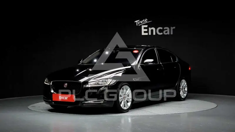 2017 Jaguar XF