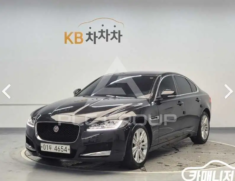 2017 Jaguar XF