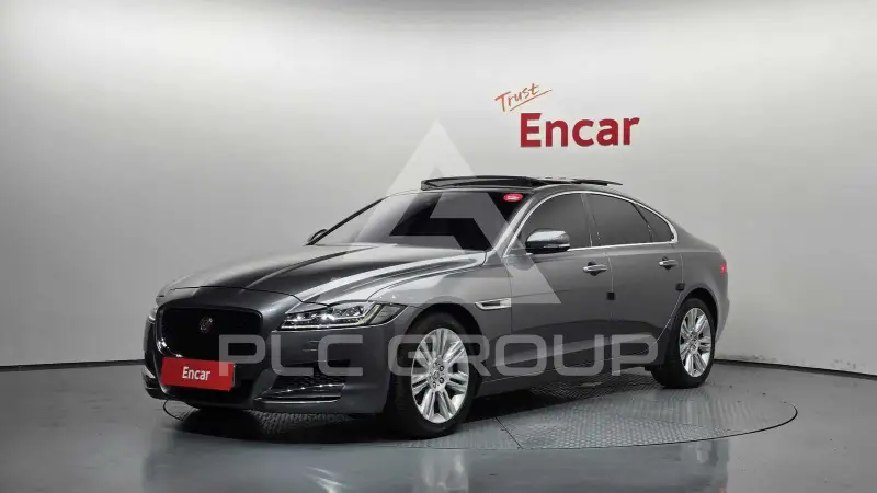 2017 Jaguar XF