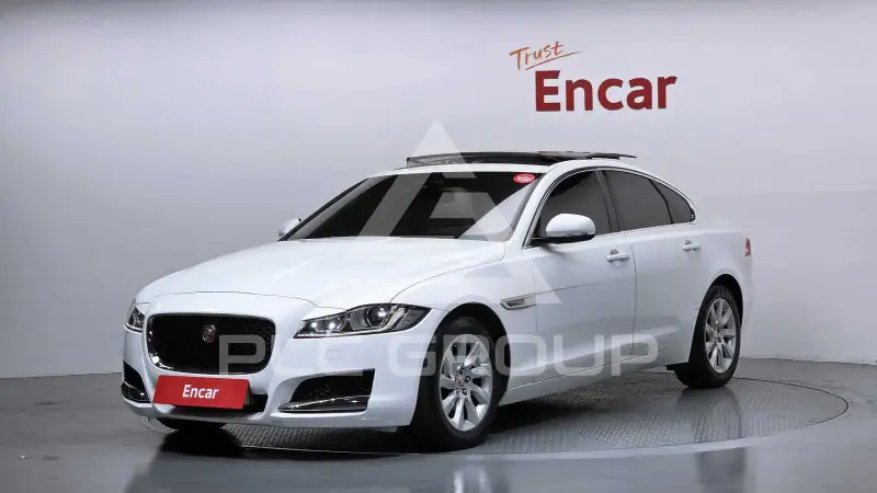 2017 Jaguar XF