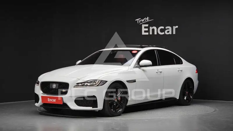 2017 Jaguar XF