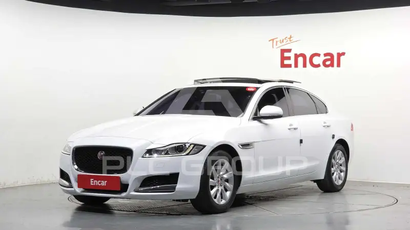 2017 Jaguar XF