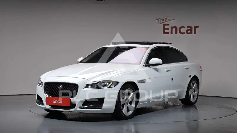 2017 Jaguar XF