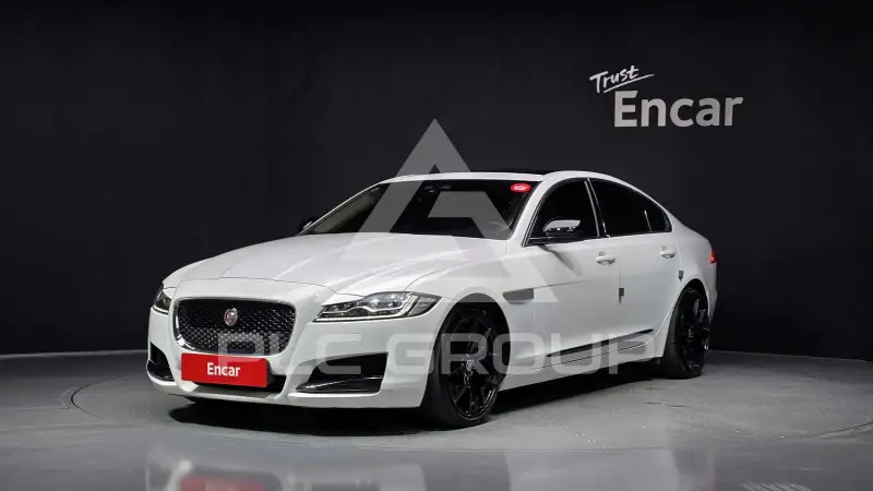 2017 Jaguar XF