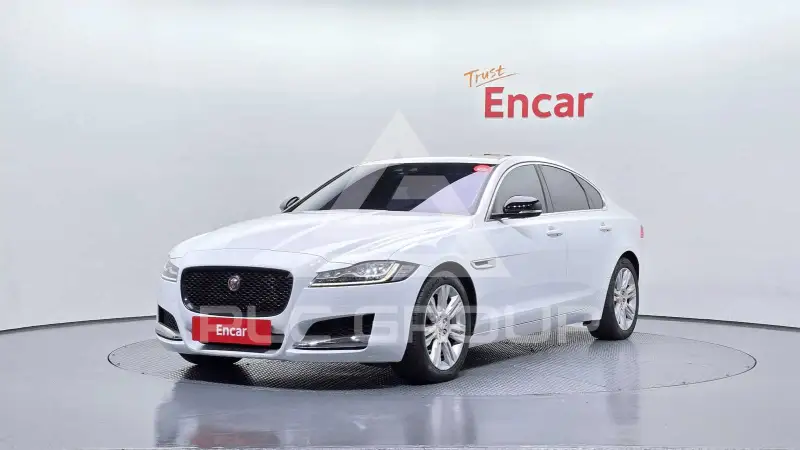 2017 Jaguar XF