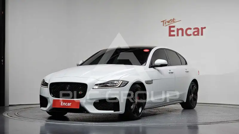2017 Jaguar XF