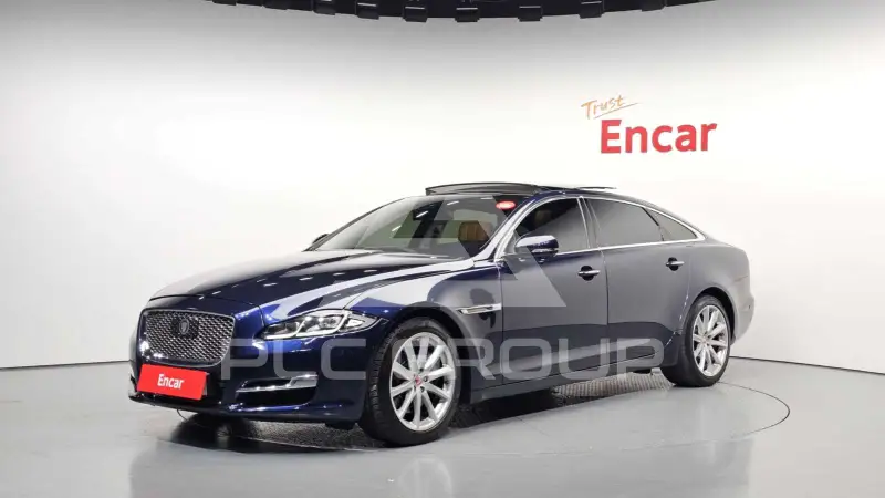 2017 Jaguar XJ