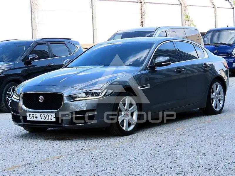 2017 Jaguar XE