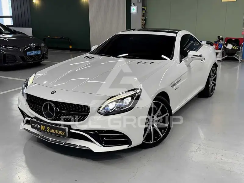 2017 Mercedes Benz SLC-Class