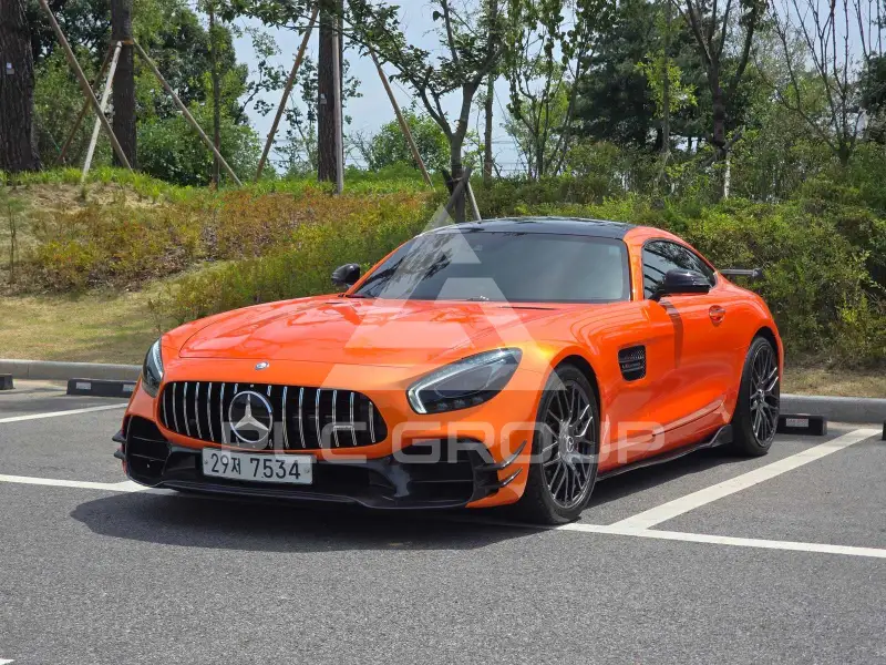 2017 Mercedes Benz GT
