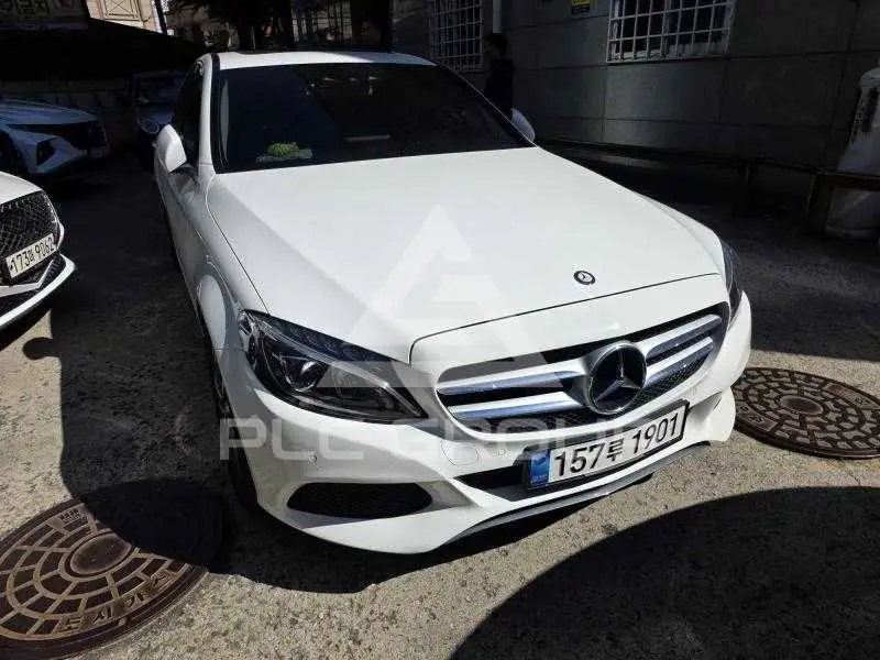 2017 Mercedes Benz C-Class
