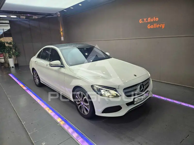 2017 Mercedes Benz C-Class
