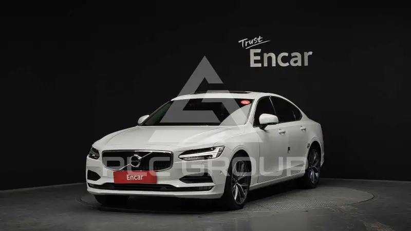 2017 Volvo S90