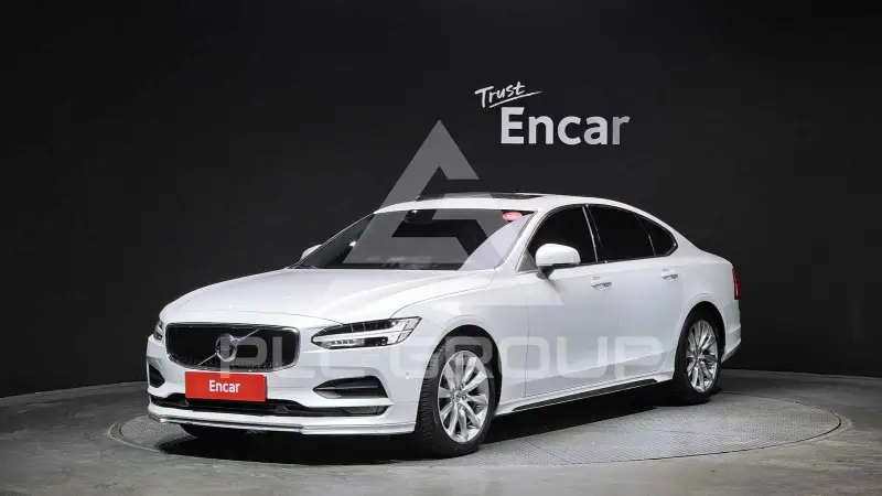 2017 Volvo S90