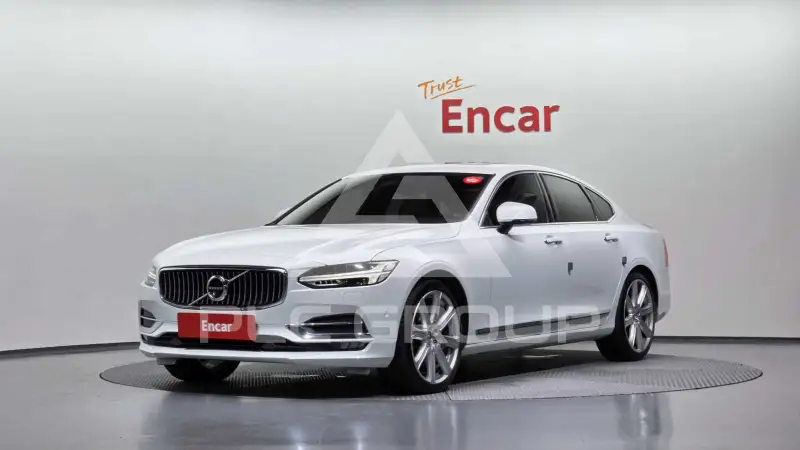 2017 Volvo S90