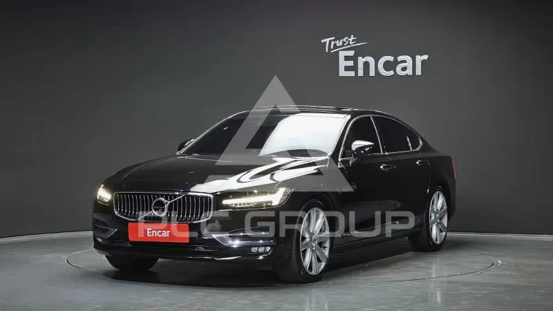 2017 Volvo S90