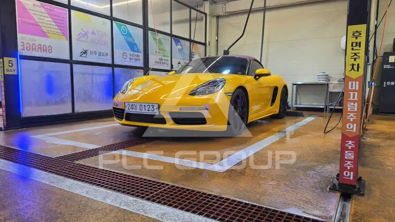2017 Porsche 718