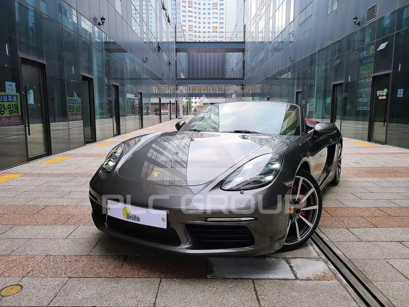 2017 Porsche 718