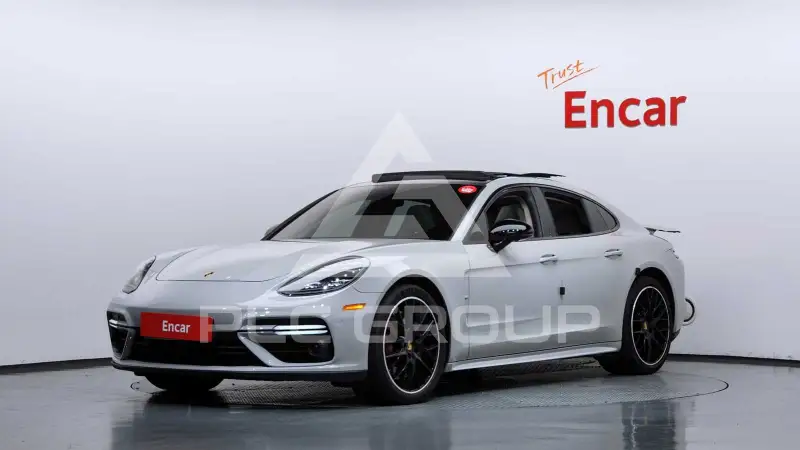 2017 Porsche Panamera