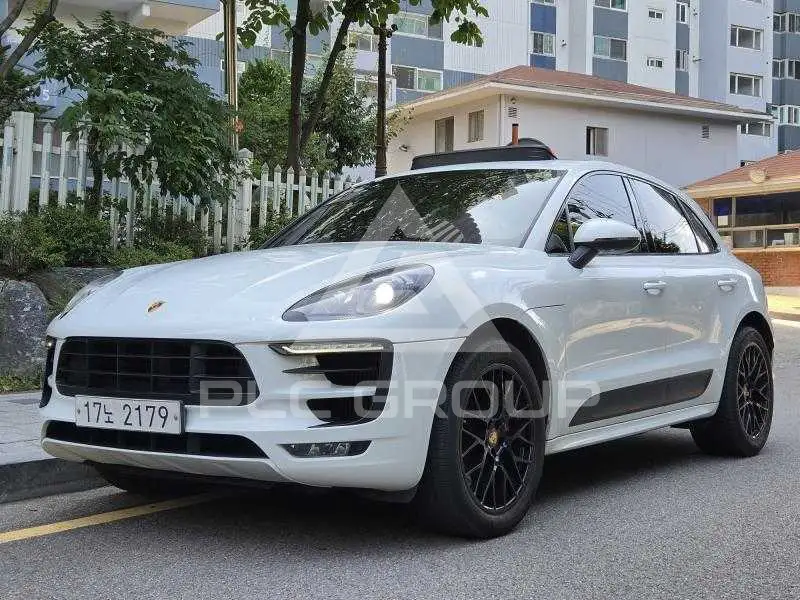 2017 Porsche MACAN