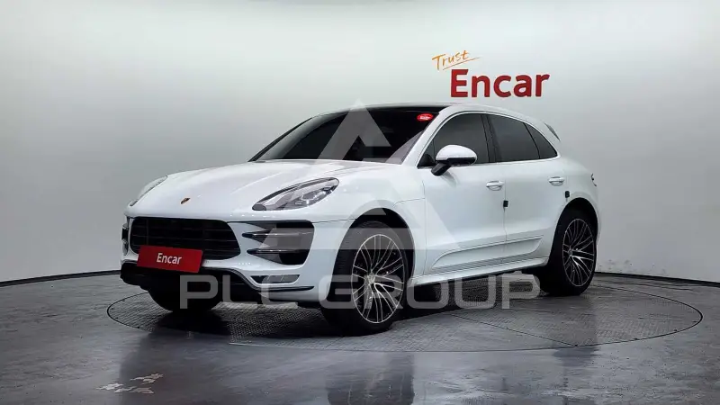 2017 Porsche Macan