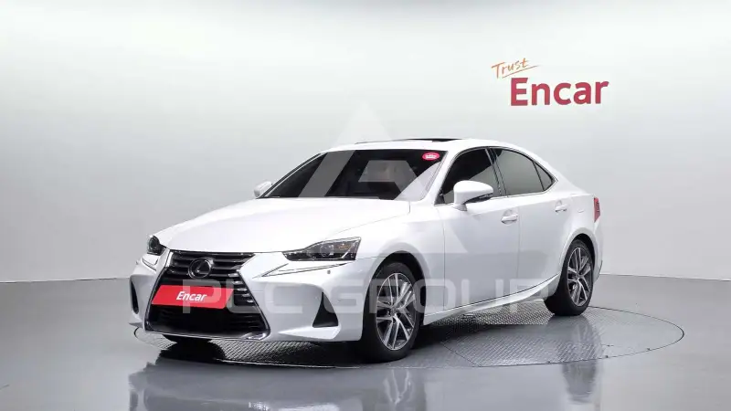 2017 Lexus IS