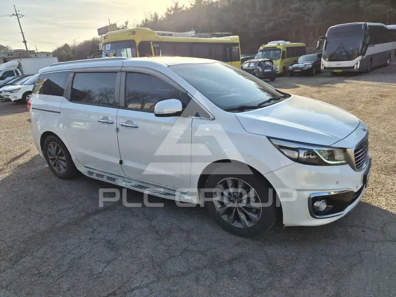 2017 KIA Carnival