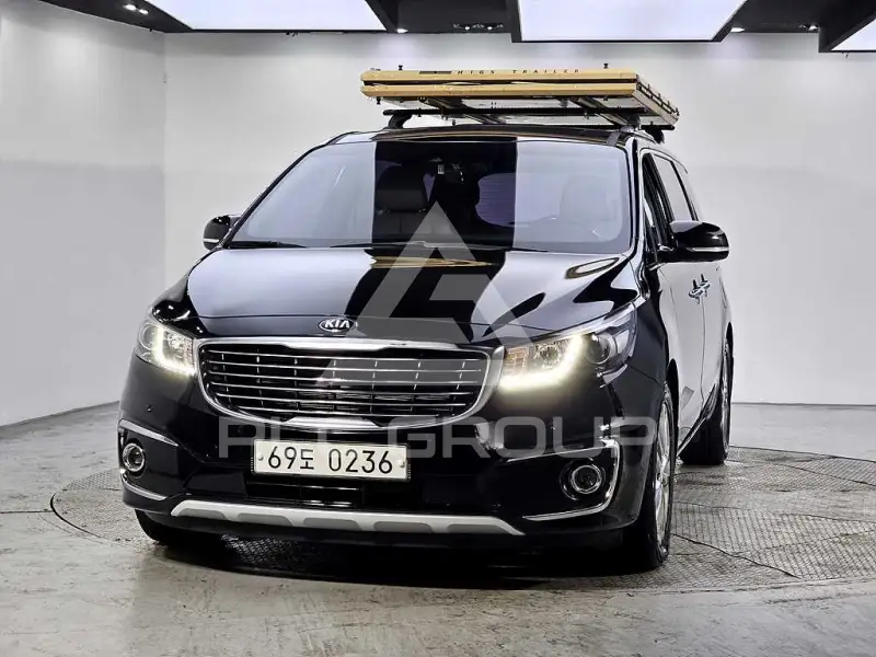 2017 KIA Carnival