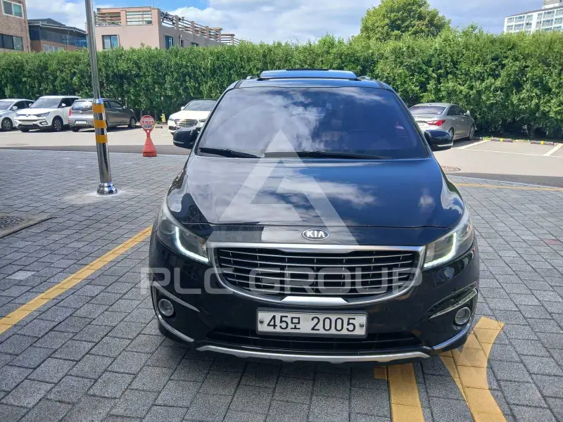 2017 KIA Carnival