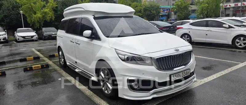 2017 KIA Carnival