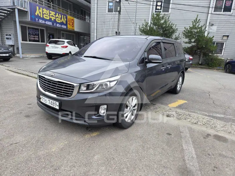 2017 KIA Carnival